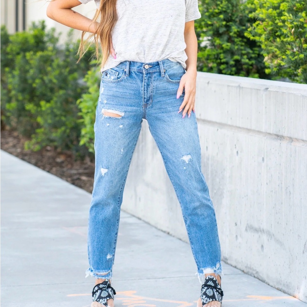 KanCan Kimberly High Rise Classic Slim- Straight jeans.90’s inspired.Size 11/29